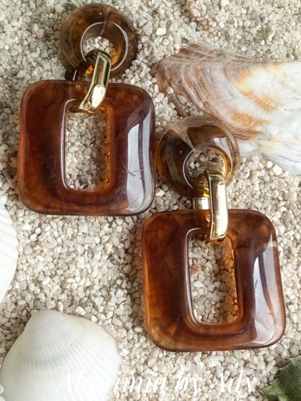 Alquimia Amber Brown Square Link Earrings